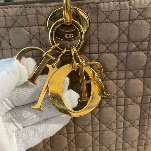 ❤️Christian Lady Dior Cannage❤️ - Picture 3 of 16